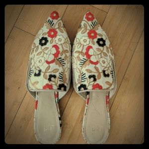 Cleaning out my closet, never worn out